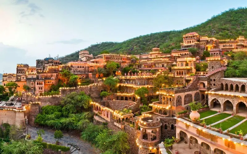 Delhi To Jaipur Taxi Services
