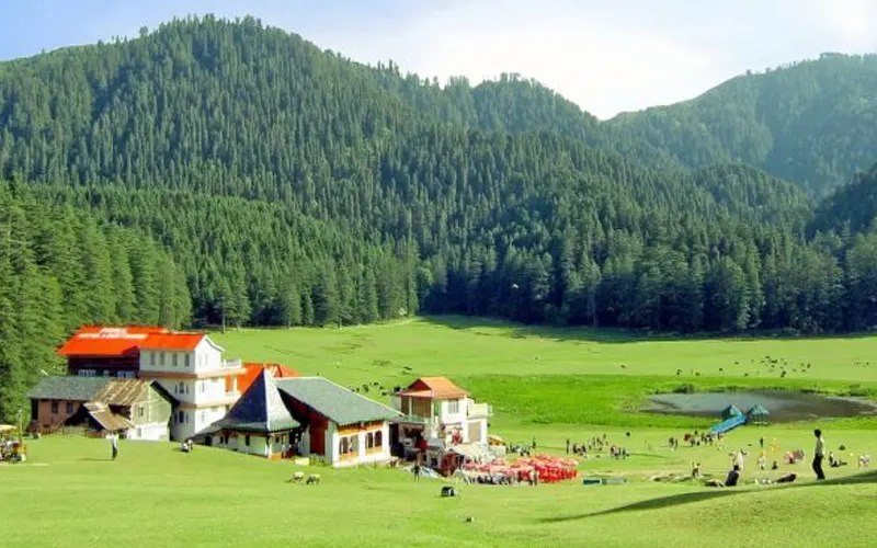 Delhi To Dalhousie Taxi Services