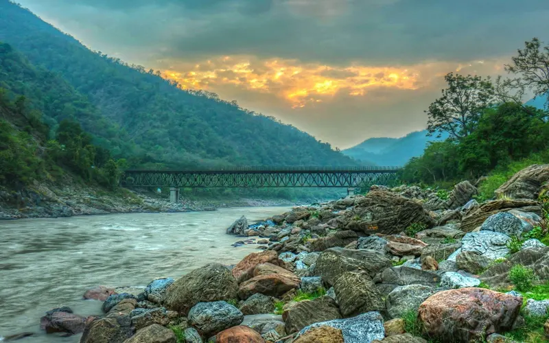 Delhi To Rishikesh Religious Tempo Travellers